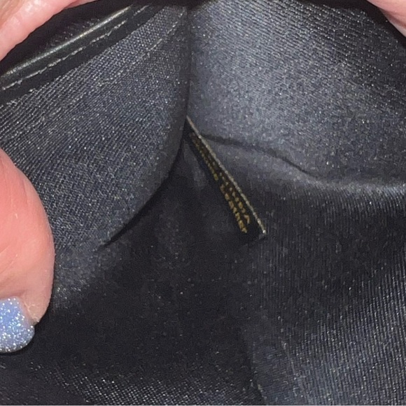 UNISEX RFID Black Leather Bi-Fold Wallet, lots in slots - Picture 9 of 14